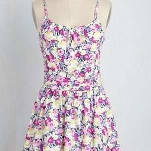 Greenhouse and home NWT Modcloth L